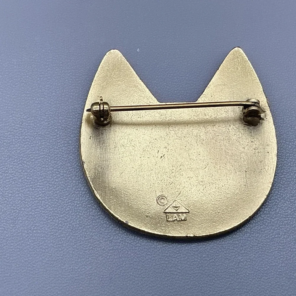 LAM Brooch Museum Pre Columbian Cat Brass Gold Tone Pin 1.5 Inch Womens